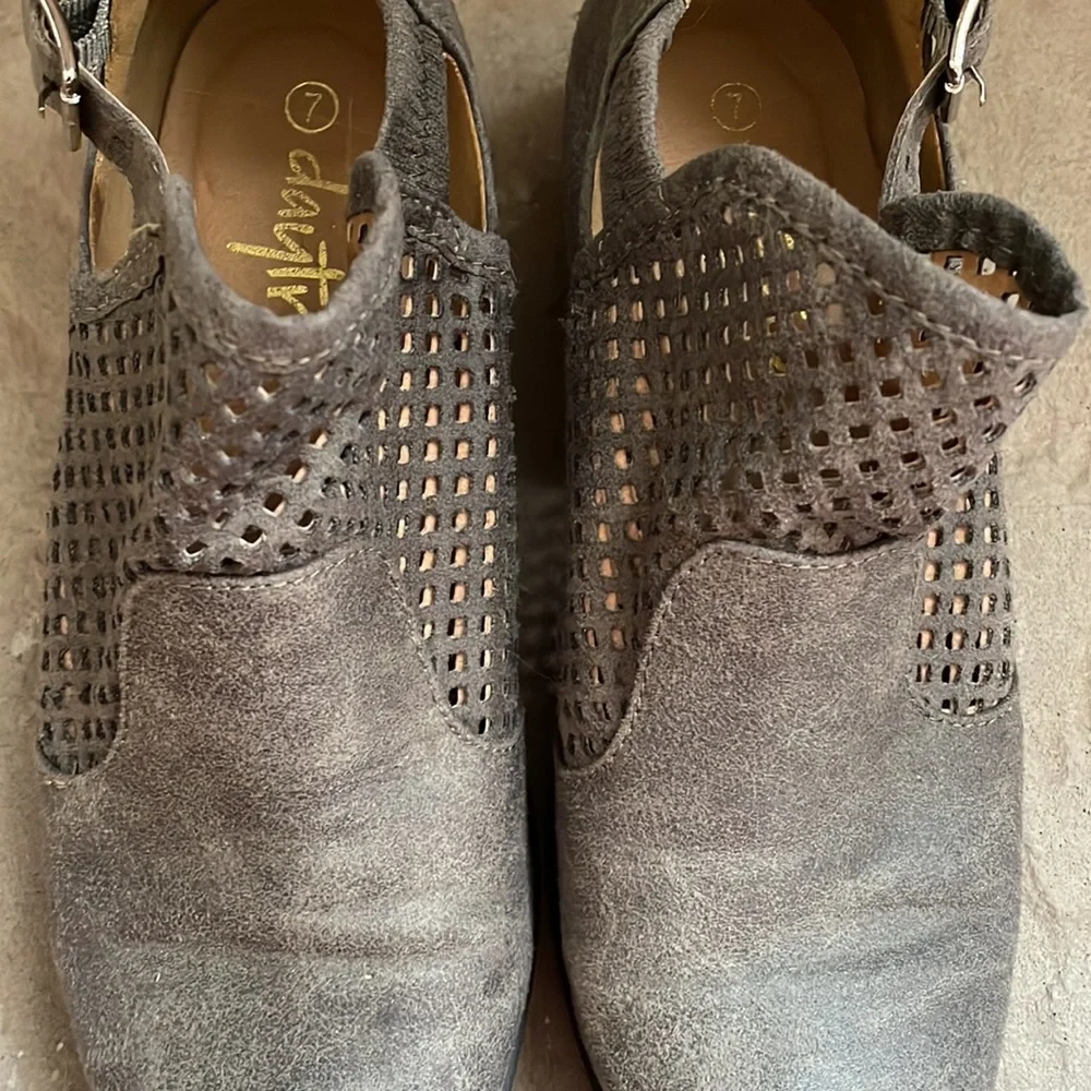 DayTrip booties
